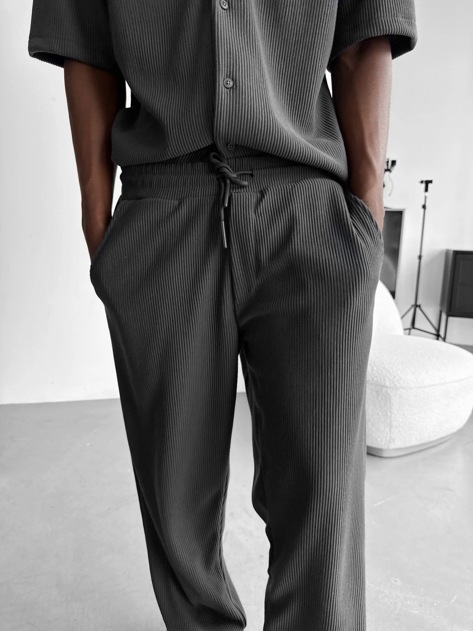 Loose Fit Cord Pant - Anthracite - Image 6