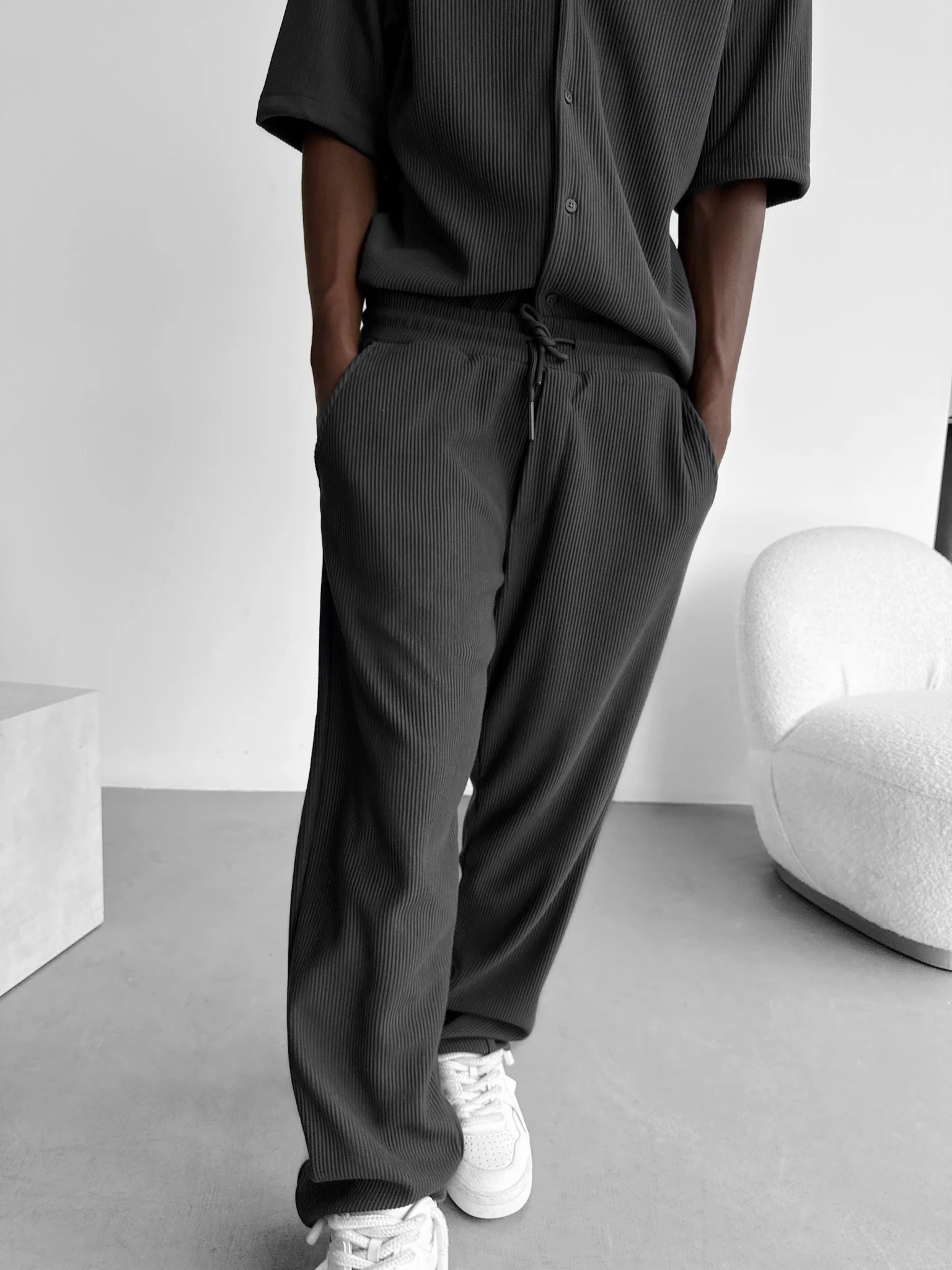 Loose Fit Cord Pant - Anthracite - Image 8