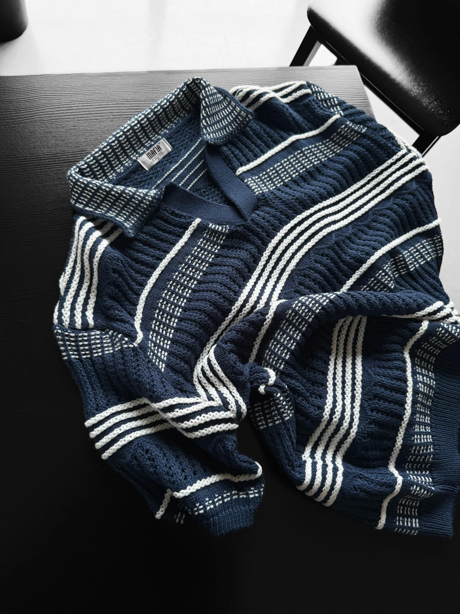 Loose Fit Patterned collar knit T-Shirt - Indigo - Image 2