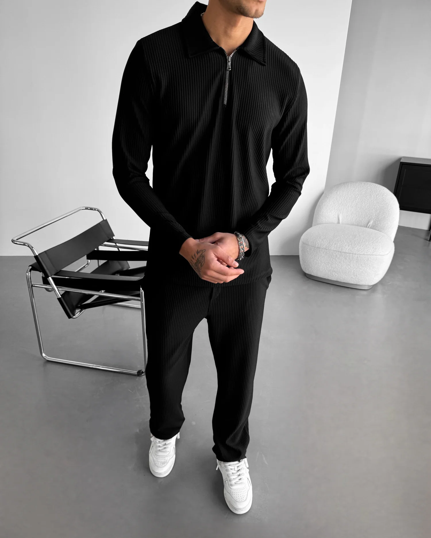 Loose Fit Zipper Polo Sweatshirt - Black