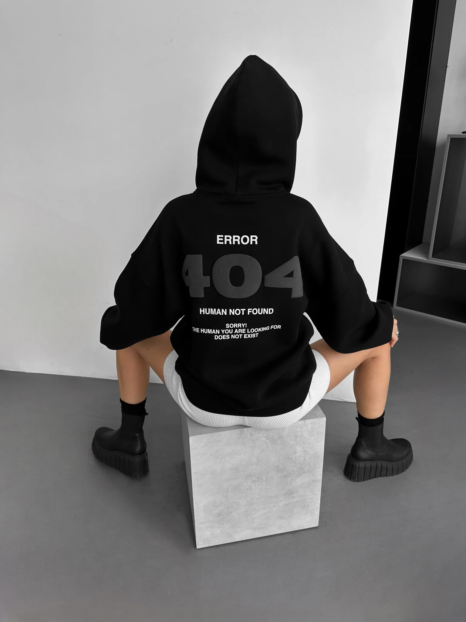 Oversize 404 Hoodie - Black - Image 4