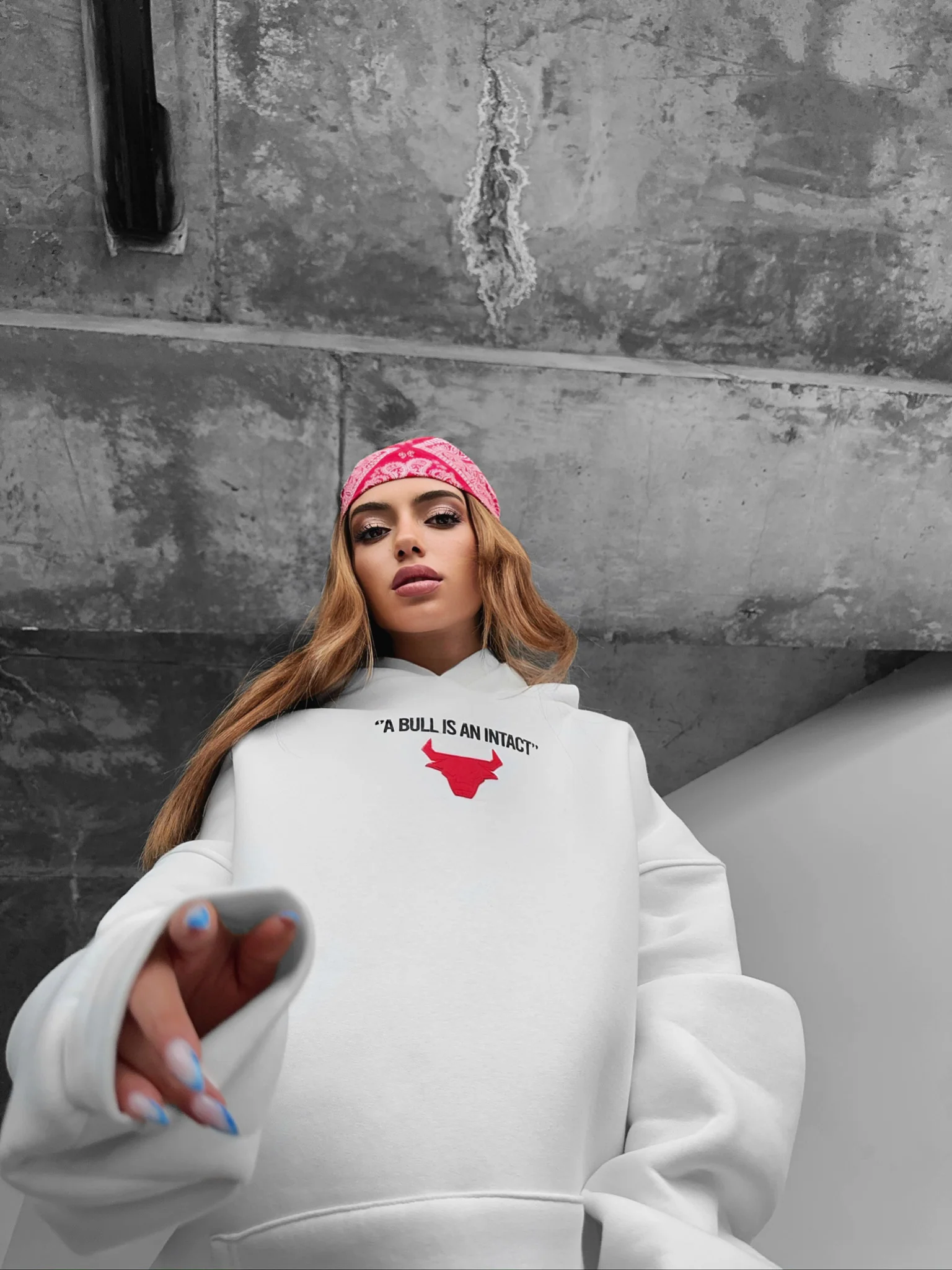 Oversize Bull Hoodie - Off White - Image 3