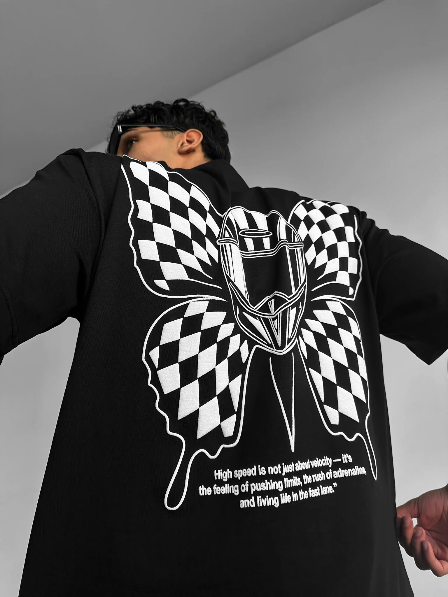 Oversize Butterfly Helmet T-shirt - Black