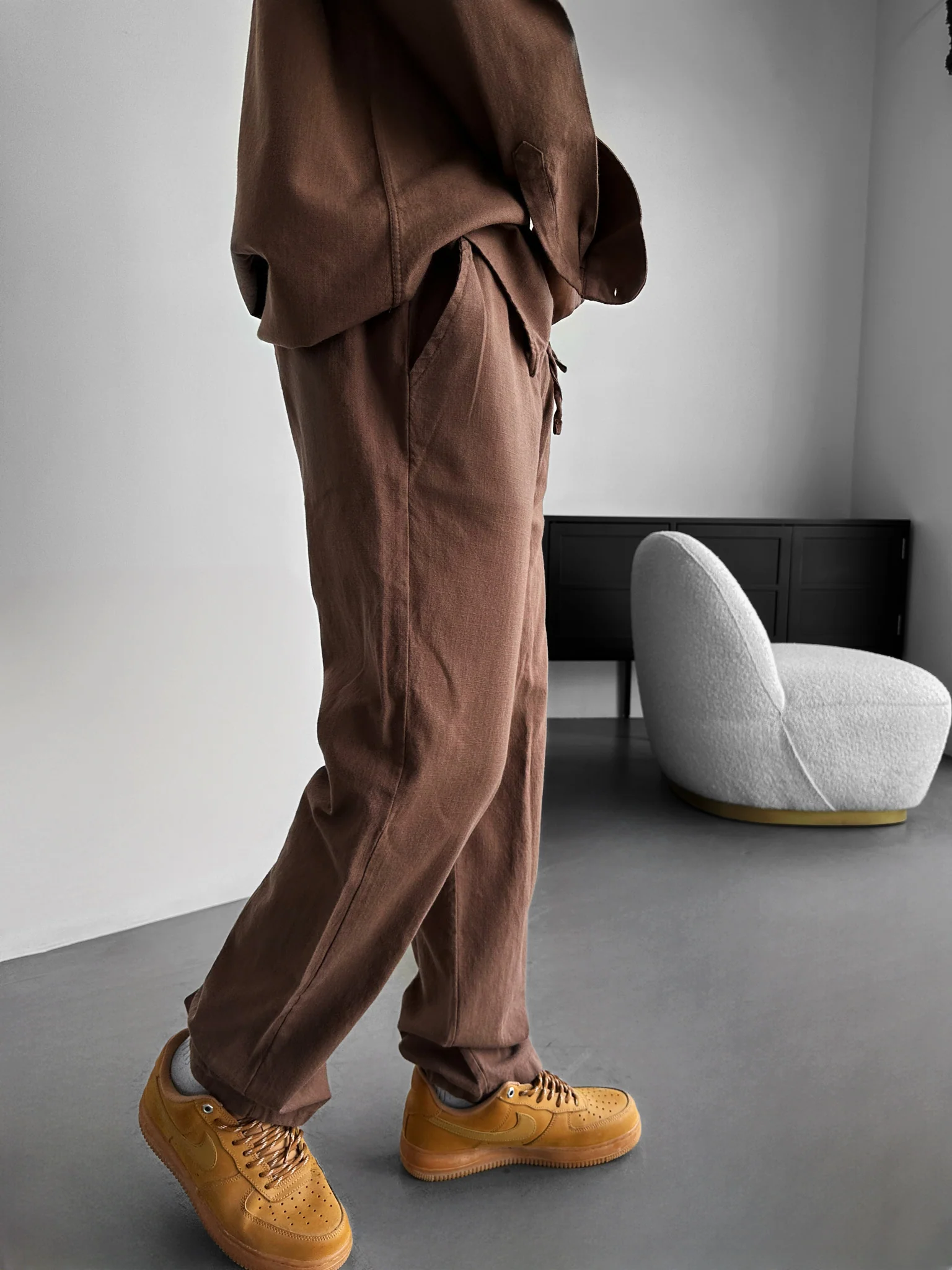 Oversize Linen Suit Pants - Brown - Image 2