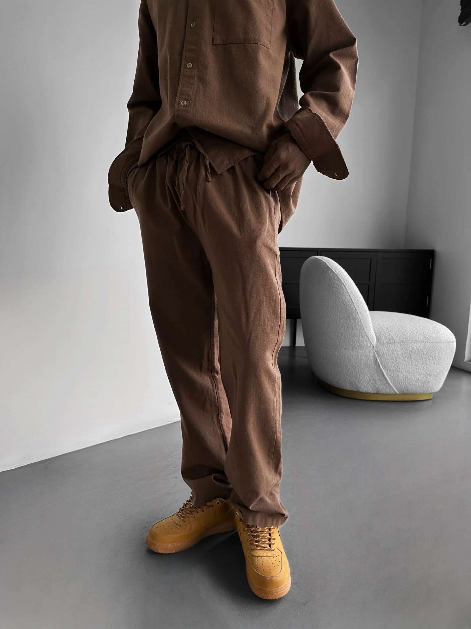Oversize Linen Suit Pants - Brown - Image 3