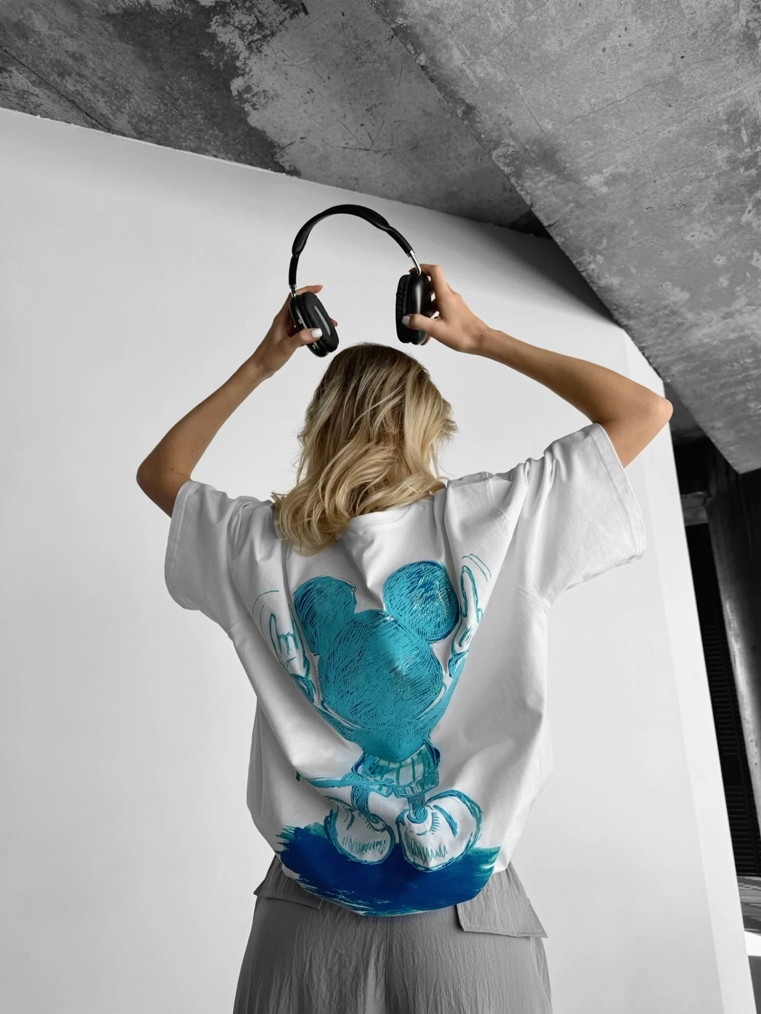Oversize Mouse T-shirt - White and Blue