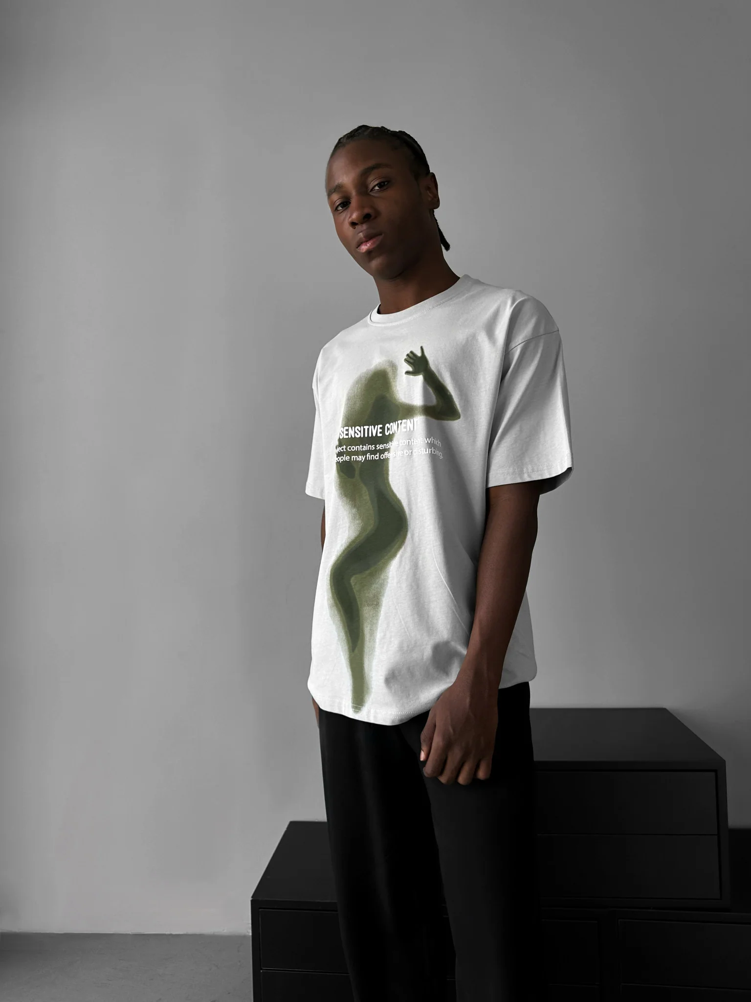 Oversize Sensitive Content T-Shirt - Grey