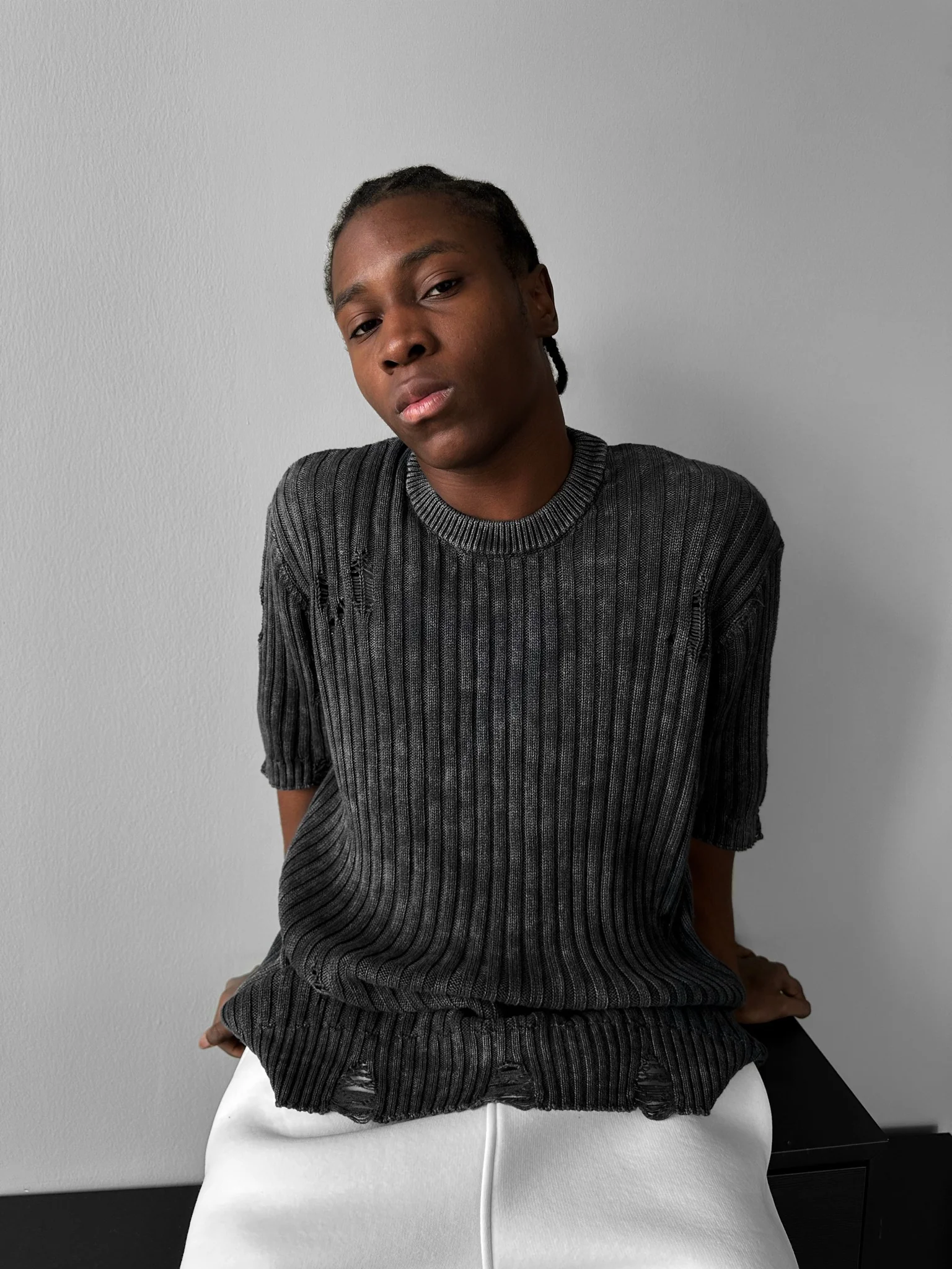Oversize Torn Washed Knit T-shirt - Black - Image 3