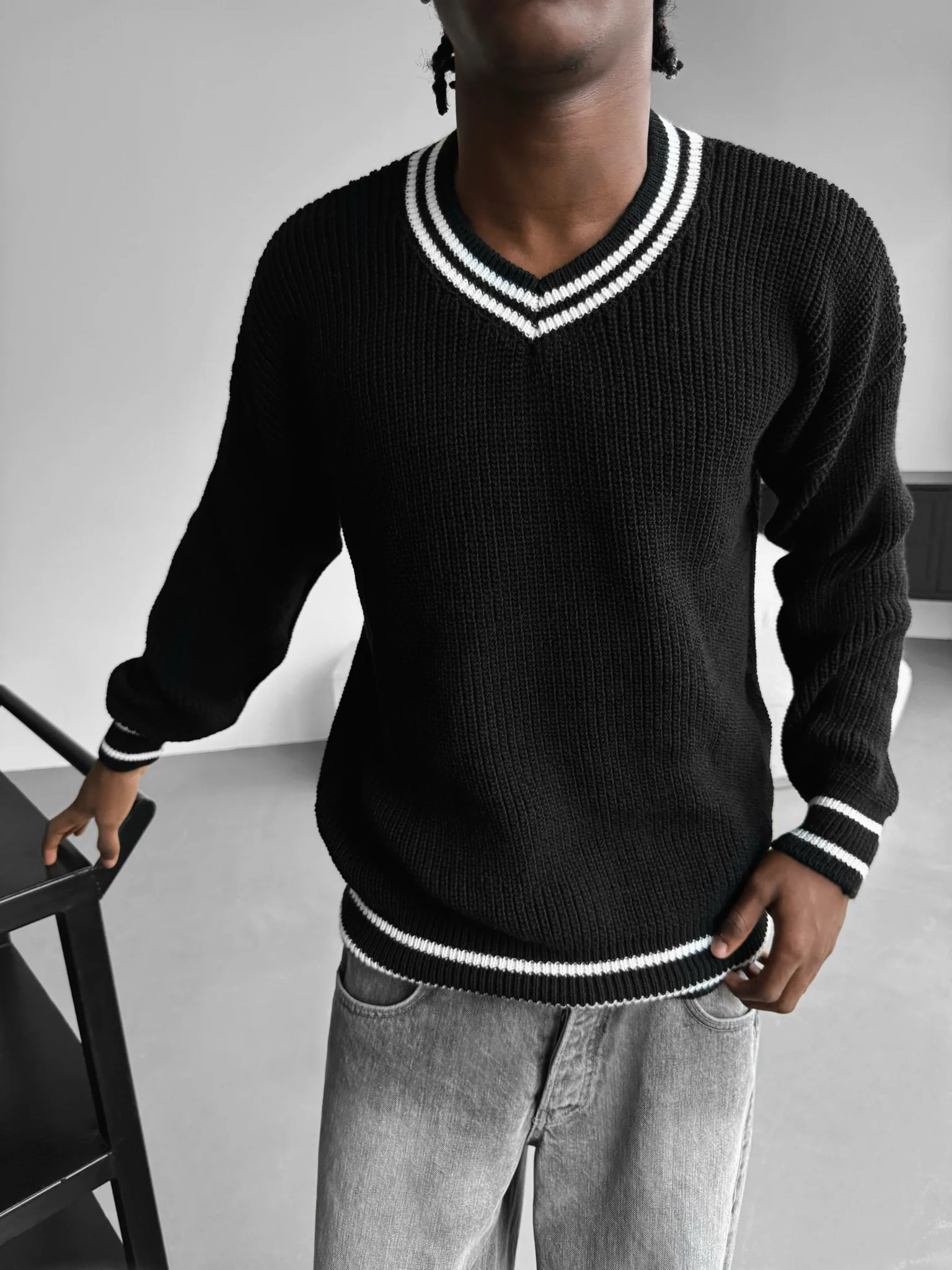 Oversize V Neckline Knit Pullover - Black