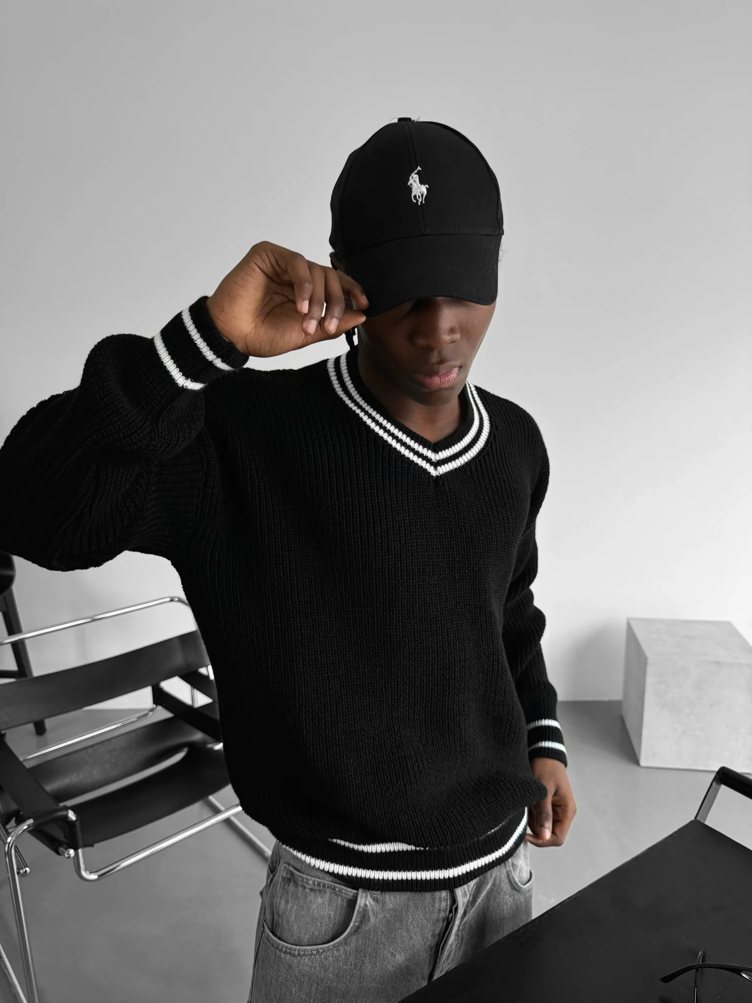 Oversize V Neckline Knit Pullover - Black - Image 2