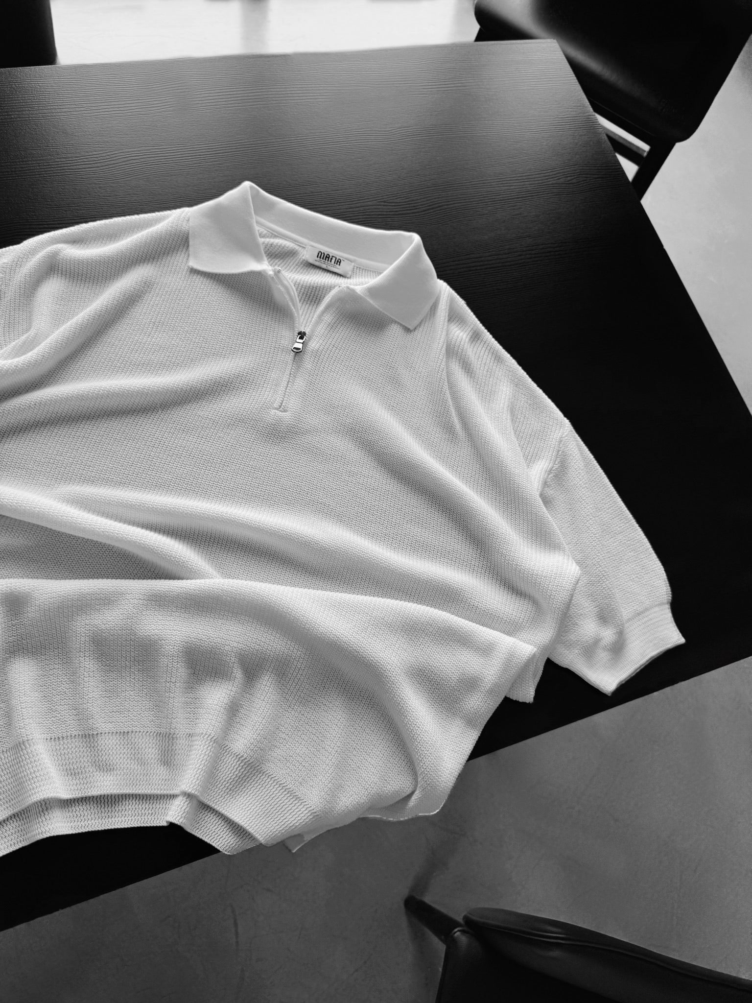 Oversize Zipper Knit Polo T-shirt - Ecru - Image 4