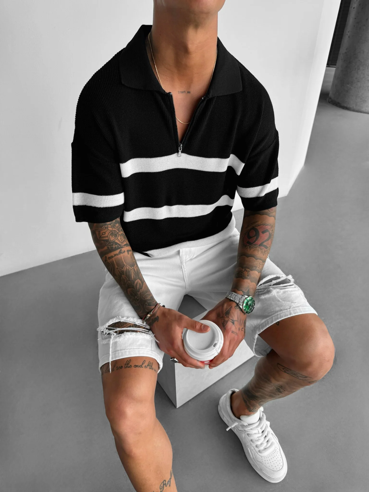 Regular Knit Zipper T-shirt - Black - Image 4