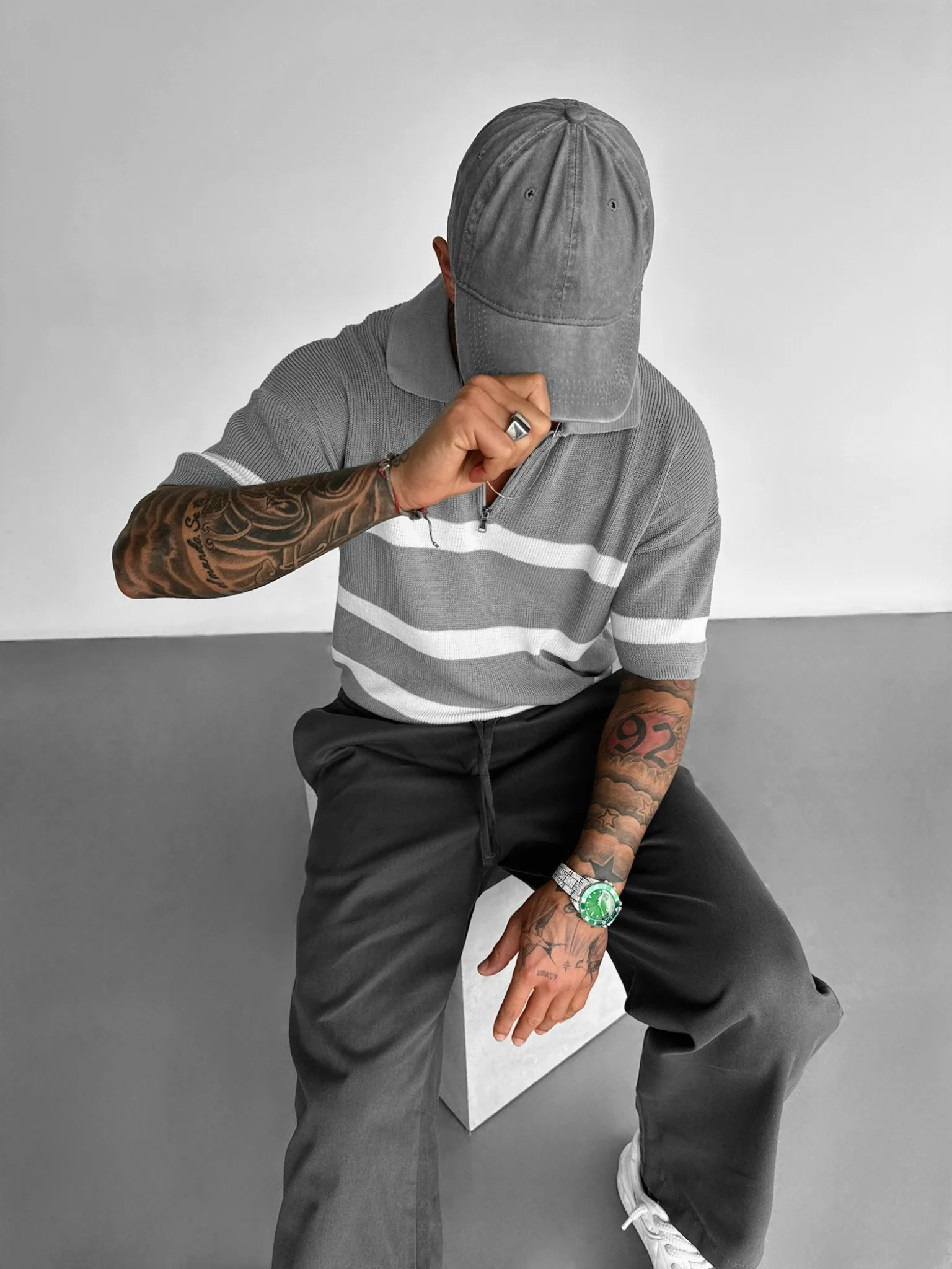 Regular Knit Zipper T-shirt - Grey - Image 3