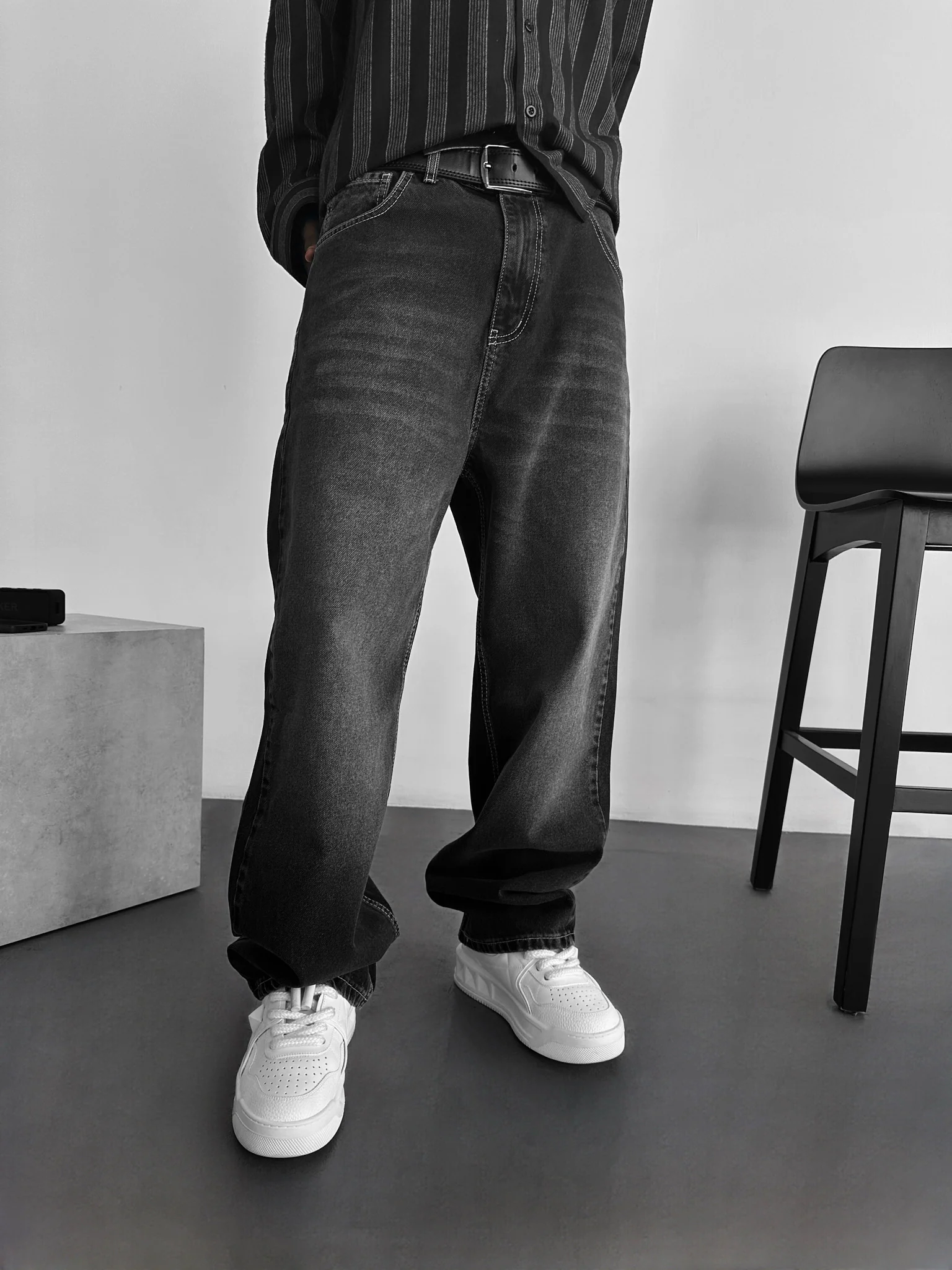 Relax Baggy Washed Jeans - Black - Image 2